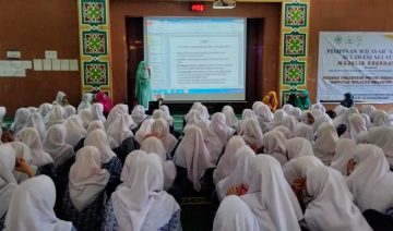 Pimpinan Wilayah 'Aisyiyah Sulsel melalui Majelis Kesehatan menggelar Sosialisasi terkait kesehatan reproduksi remaja dan penyimpangan LGBT, di Ummul Mukminin.