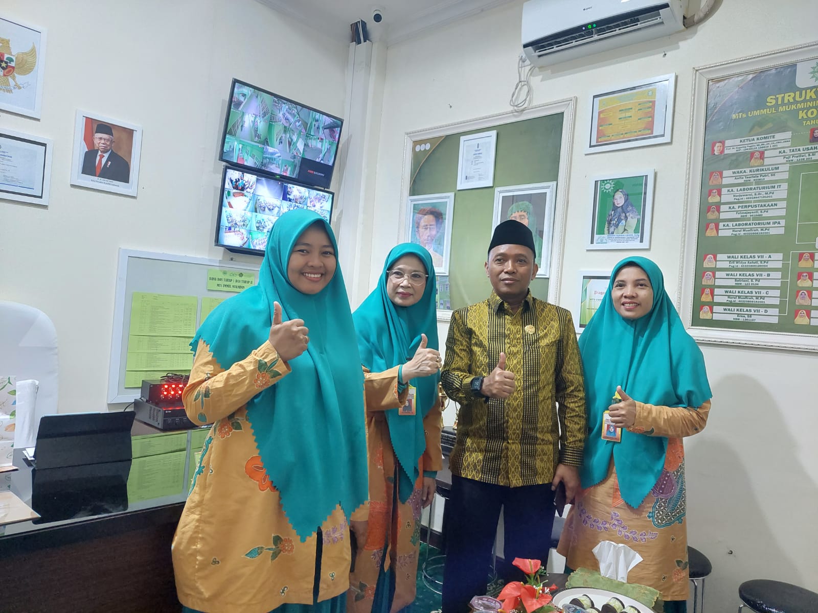 Kunjungan Kepala Kementerian Agama Kota Makassar pada Pelaksaan AMBK MTs Ummul Mukminin