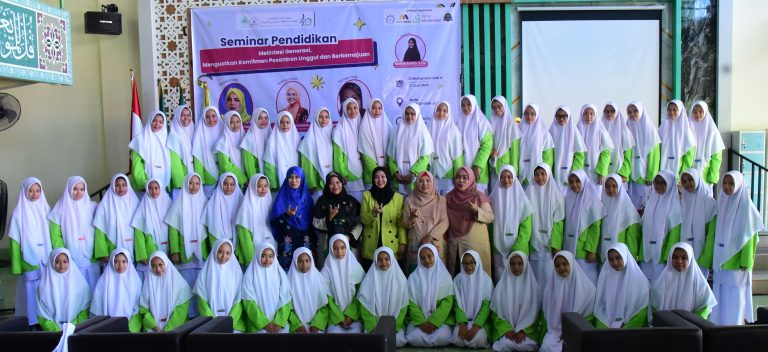 Seminar Pendidikan Semarak Milad ke-40: Menguatkan Komitmen Mewujudkan Pesantren Unggul dan Berkemajuan