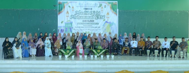Peringatan Maulid Nabi Muhammad SAW di Pondok Pesantren Puteri Ummul Mukminin