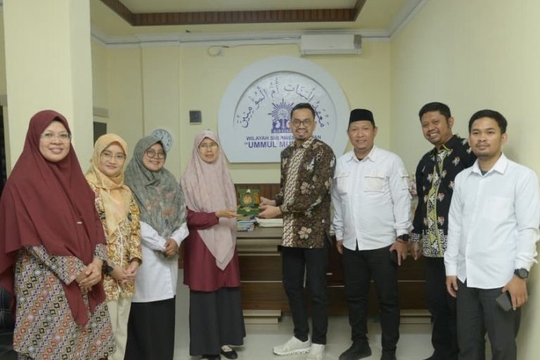 Madrasah Aliyah Ummul Mukminin ‘Aisyiyah Sulsel Menjadi Lokasi Penelitian Nasional tentang Pemanfaatan AI dalam Pendidikan Madrasah